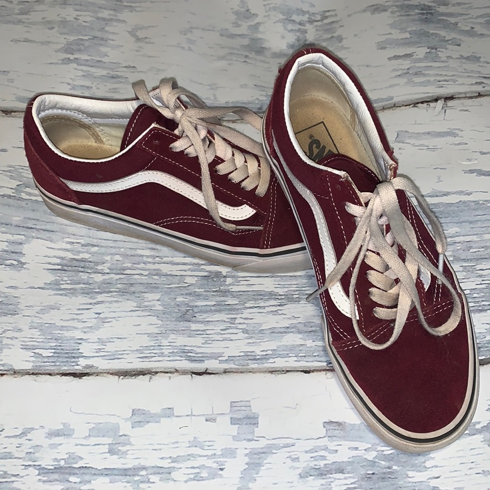 Vans maroon size 6 men’s 8.5 women’s